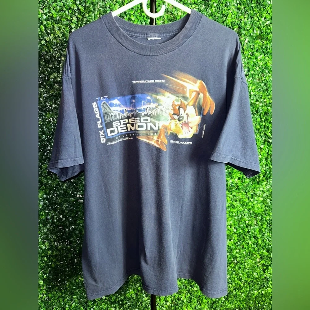 Vintage Six Flags Looney Tunes Taz Speed Demon Navy Short Sleeve Shirt - Picture 2 of 5